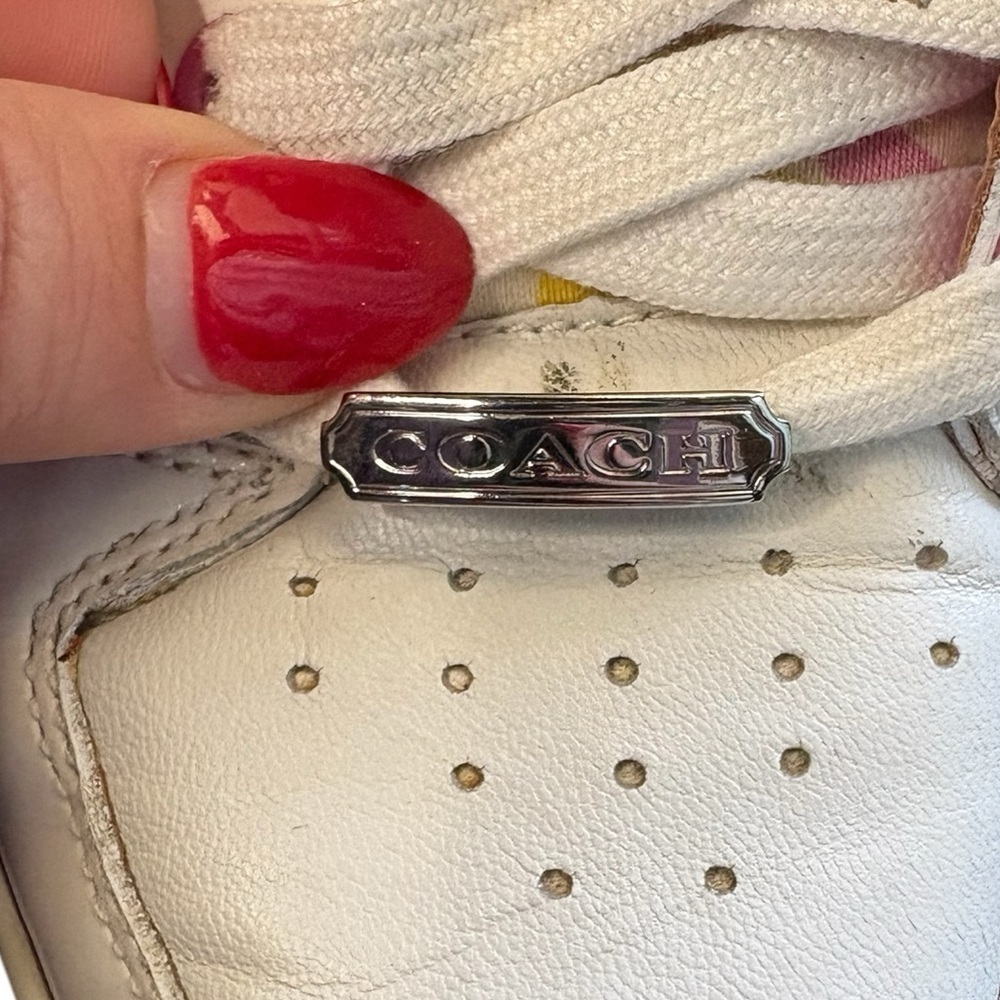 COACH women’s Vintage "Norra" Sneaker
High Tops white pink sz 6M preloved - Picture 9 of 11